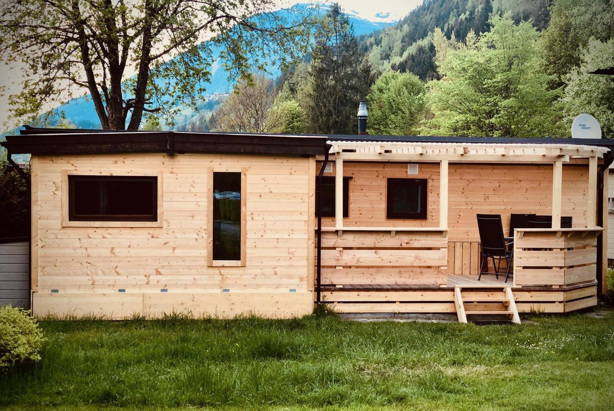 Mountainview Lodge - Chalet Im Zillertal Direkt Am 5 Sterne Campingplatz Aufenfeld Mit Hallenbad Und Sauna Aschau Im Zillertal ภายนอก รูปภาพ