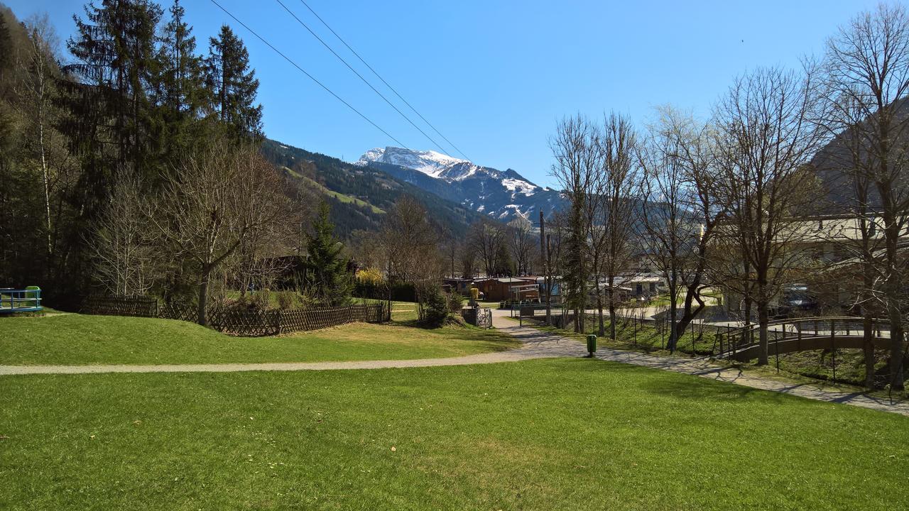 Mountainview Lodge - Chalet Im Zillertal Direkt Am 5 Sterne Campingplatz Aufenfeld Mit Hallenbad Und Sauna Aschau Im Zillertal ภายนอก รูปภาพ