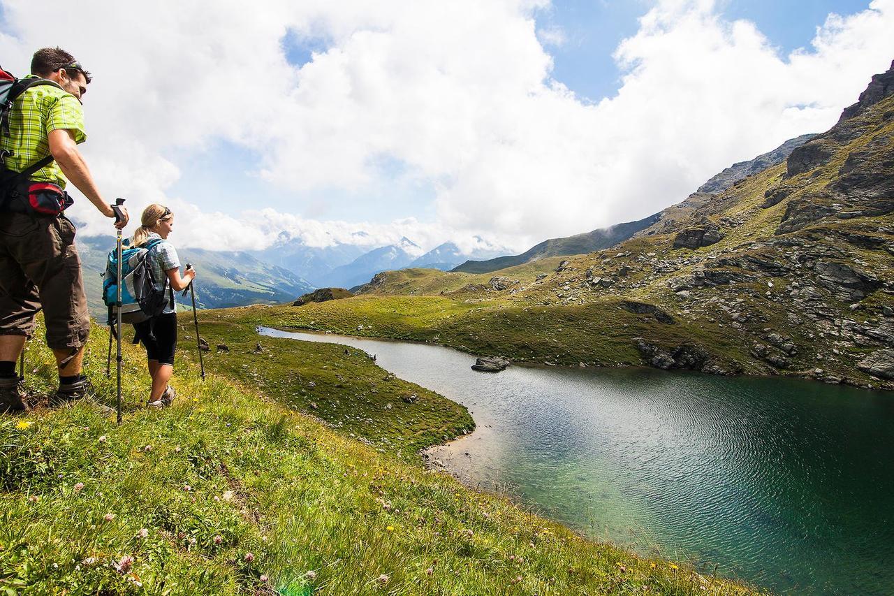 Mountainview Lodge - Chalet Im Zillertal Direkt Am 5 Sterne Campingplatz Aufenfeld Mit Hallenbad Und Sauna Aschau Im Zillertal ภายนอก รูปภาพ