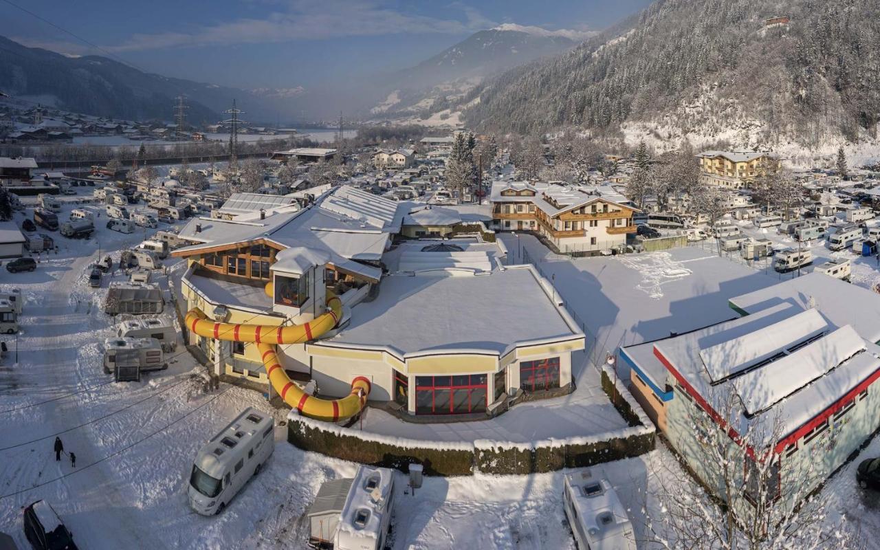 Mountainview Lodge - Chalet Im Zillertal Direkt Am 5 Sterne Campingplatz Aufenfeld Mit Hallenbad Und Sauna Aschau Im Zillertal ภายนอก รูปภาพ